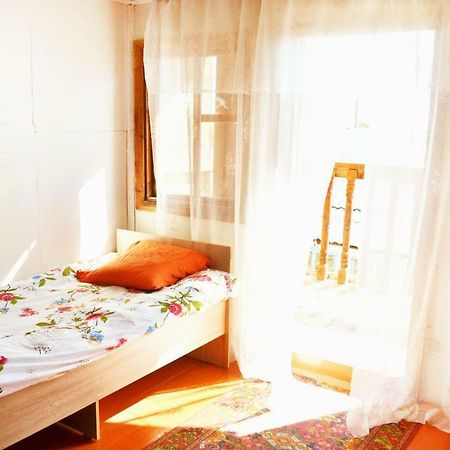 Guesthouse Bermet Tong Ngoại thất bức ảnh
